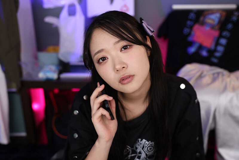 【VR】これぞ8K！顔面特化アングルVR ～フェラごっくん特化！ベロ出して「お口に精子ちょうだい！」懇願！！～ 二葉エマ サンプル 4