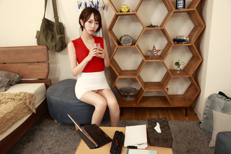 【VR】夫に浮気されたと泣きながらイケメン隣人に相談しつつ浮気の仕返しに危険日連続中出ししたメンヘラ妻 那賀崎ゆきね サンプル 4