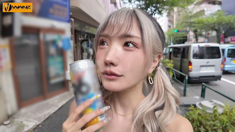 「イイって言うまで射精（だ）すなよ？」パンピーどM男をとっ捕まえてコリコリ乳首ジャック！手コキ寸止め焦らし痴女のナマパコ散歩 春陽モカ サンプル 3